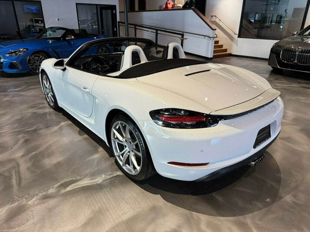 2021 Porsche 718 Boxster T/AdapSportSeats/PremiumPkg/Htd&CldSeats/DeviatedStitchIntPkg - 22766569 - 2