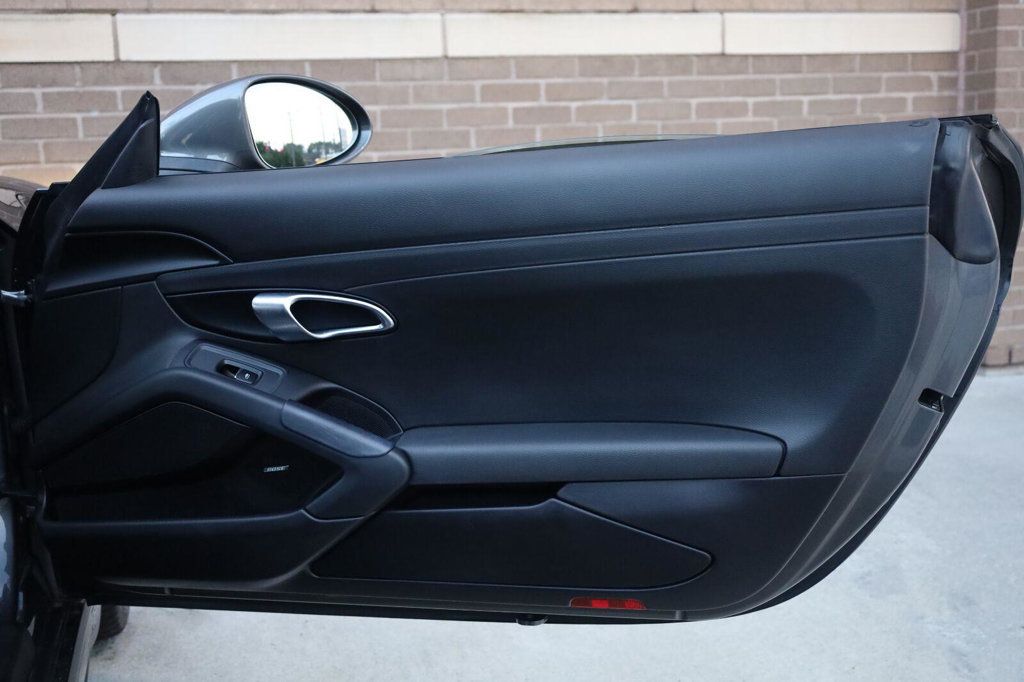 Porsche 718 Cayman photo 20