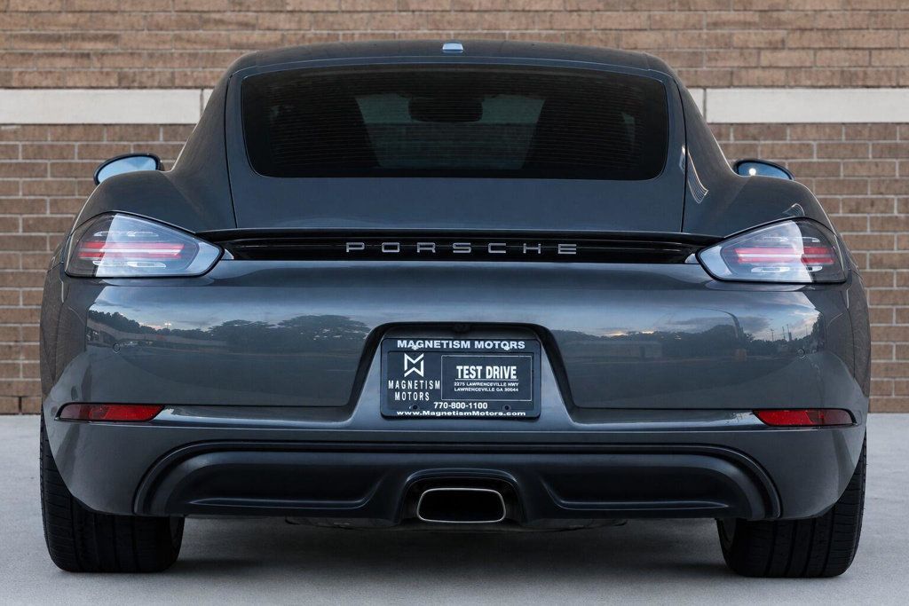 Porsche 718 Cayman photo 8