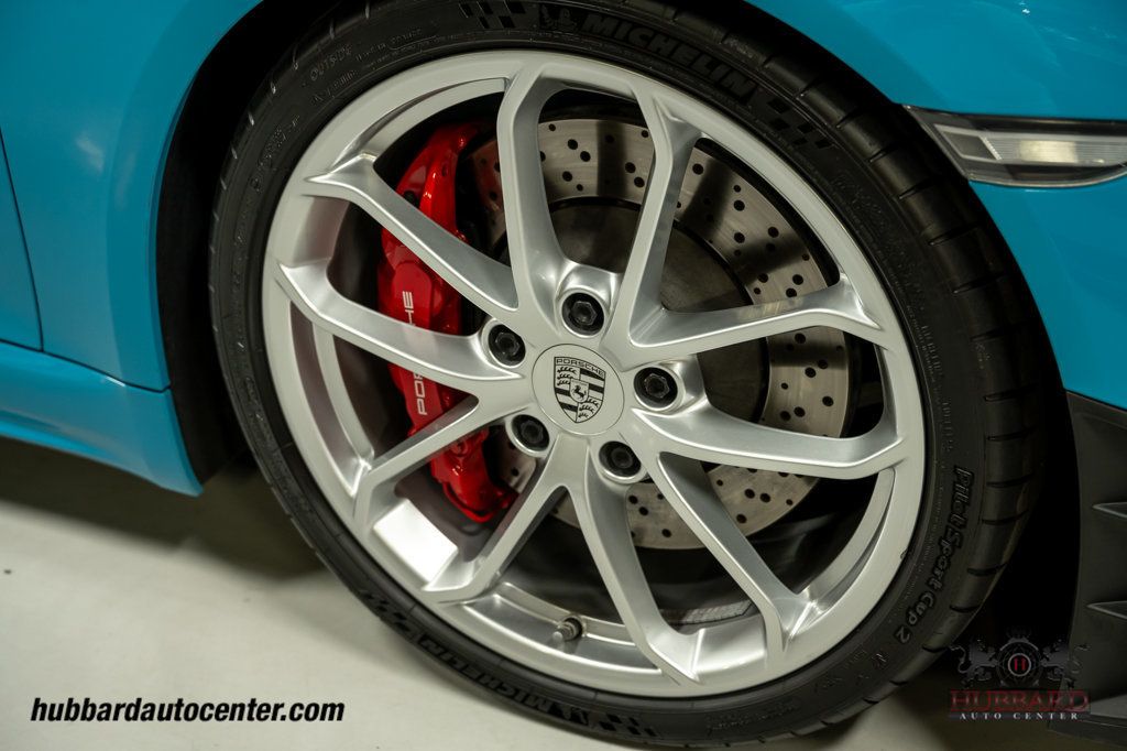 2021 Porsche 718 Spyder Roadster - 23013607 - 37