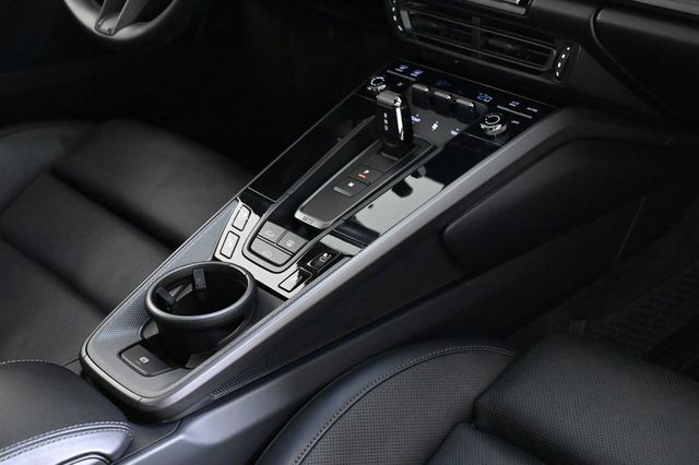 2021 Porsche 911  - 22908441 - 30