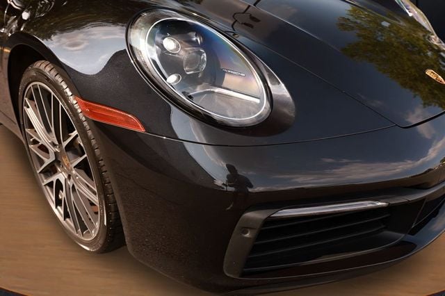2021 Porsche 911 Carrera 4 Cabriolet - 23045207 - 14
