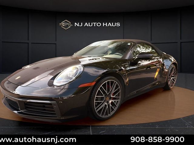 2021 Porsche 911 Carrera 4 Cabriolet - 23045207 - 32