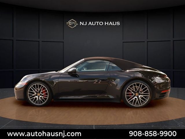 2021 Porsche 911 Carrera 4 Cabriolet - 23045207 - 33