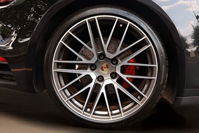 2021 Porsche 911 Carrera 4 Cabriolet - 23045207 - 53