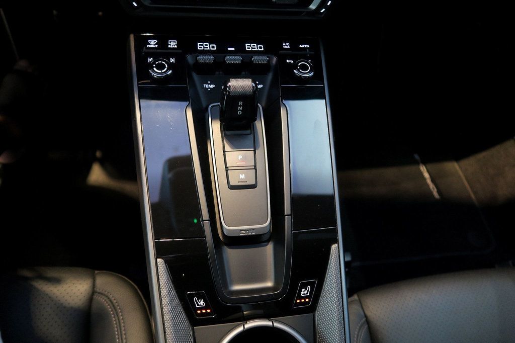 2021 Porsche 911 4 Coupe photo 22