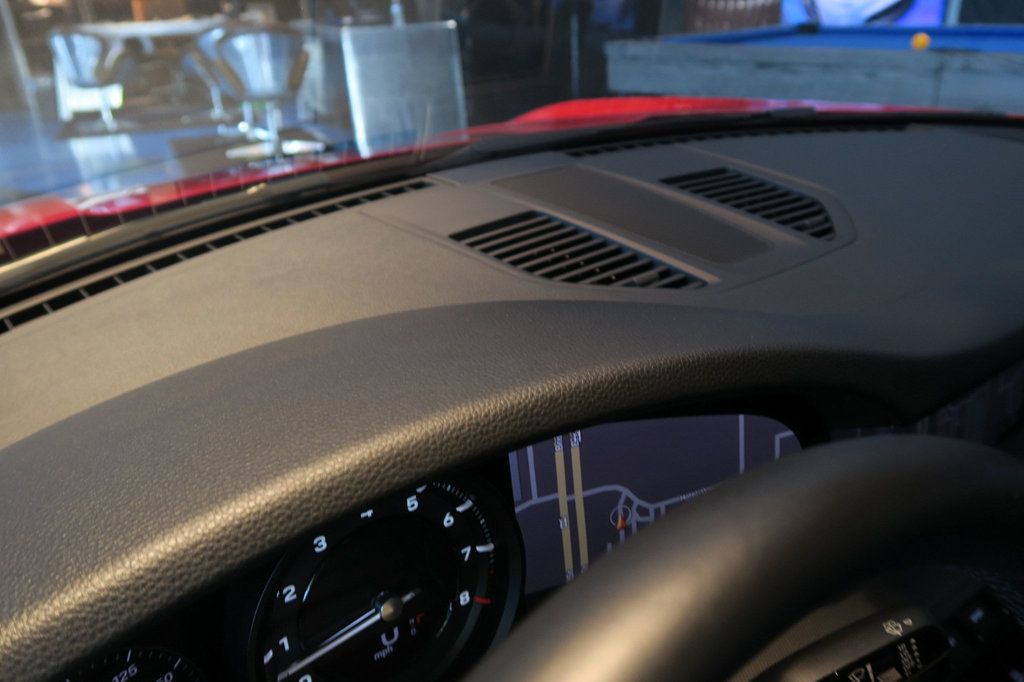 2021 Porsche 911 4 Coupe photo 24