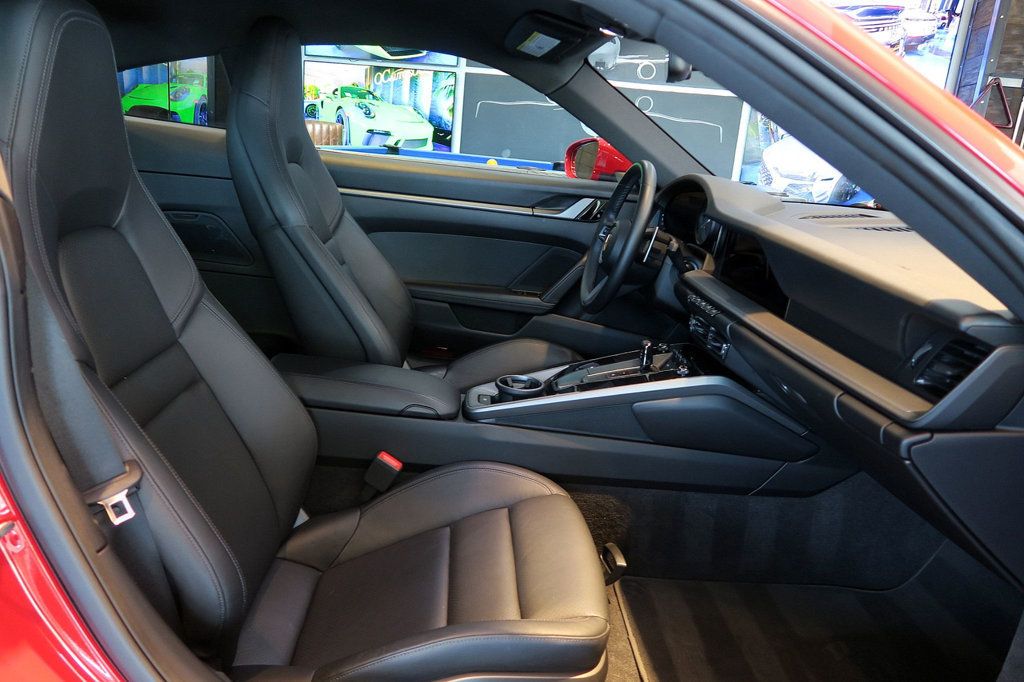 2021 Porsche 911 4 Coupe photo 30