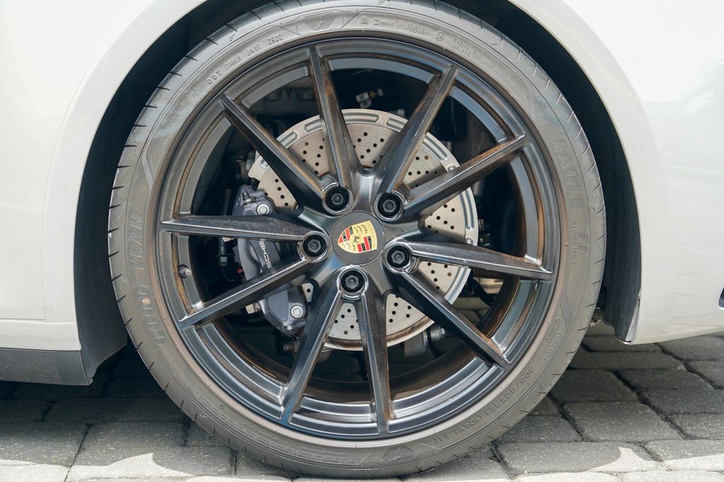 2021 Porsche 911 Carrera 4 Coupe - 23009074 - 17