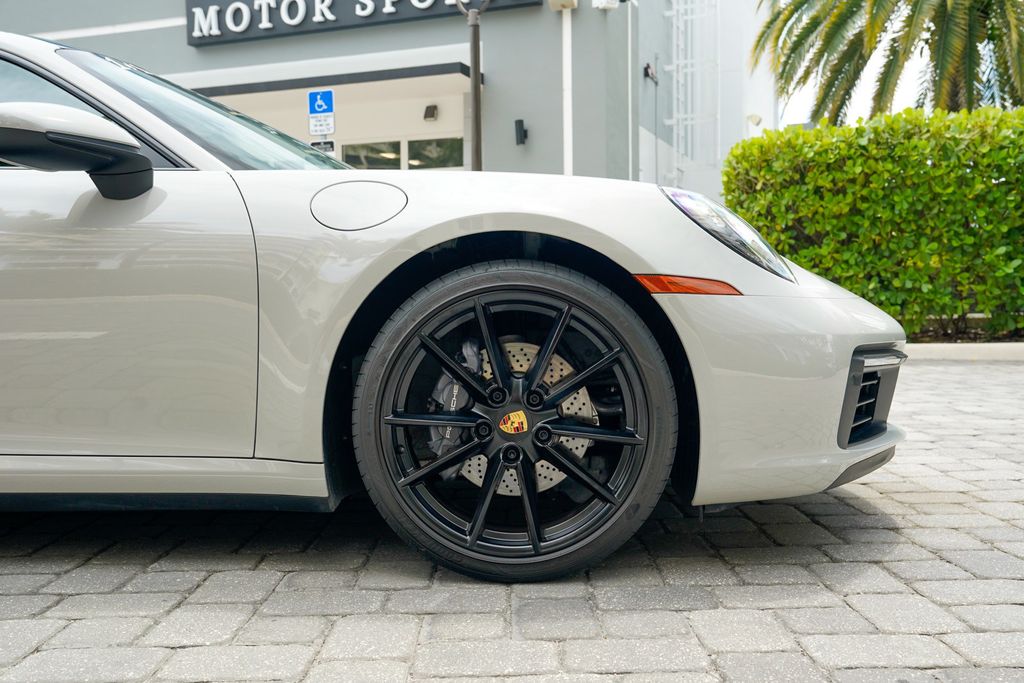 2021 Porsche 911 Carrera 4 Coupe - 23009074 - 32