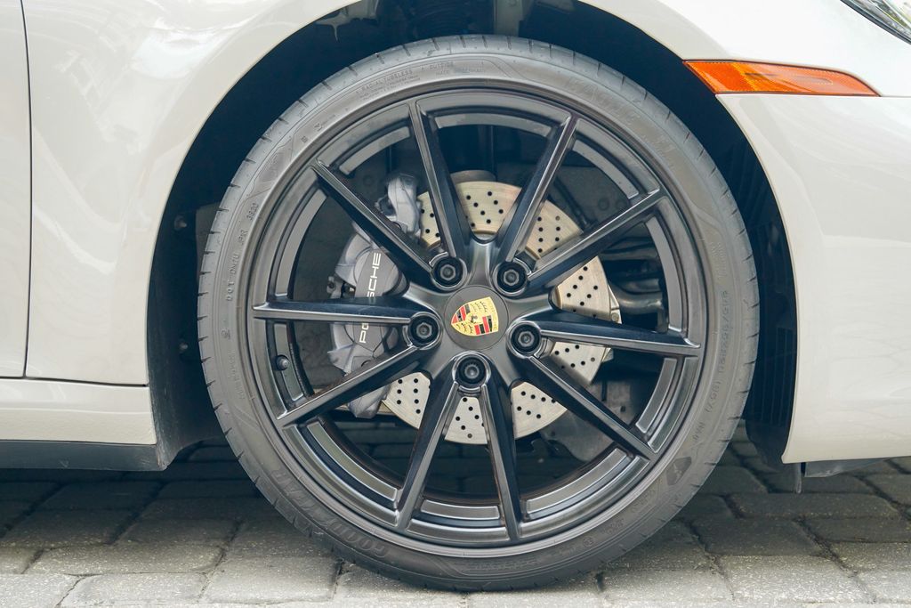 2021 Porsche 911 Carrera 4 Coupe - 23009074 - 35
