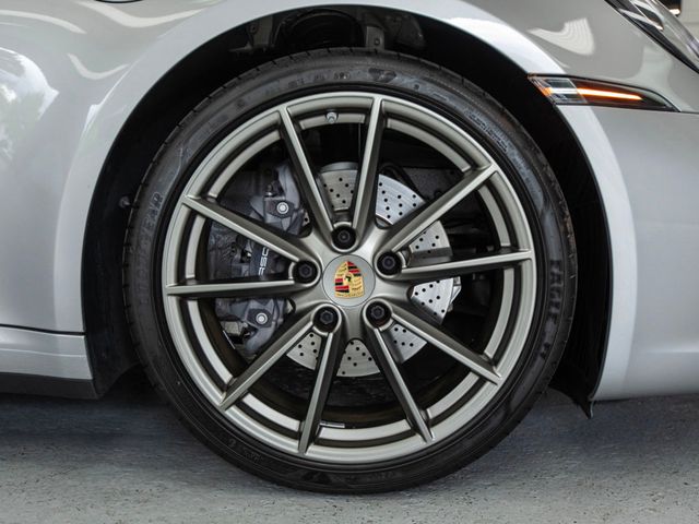 2021 Porsche 911 Carrera Cabriolet - 23035056 - 10
