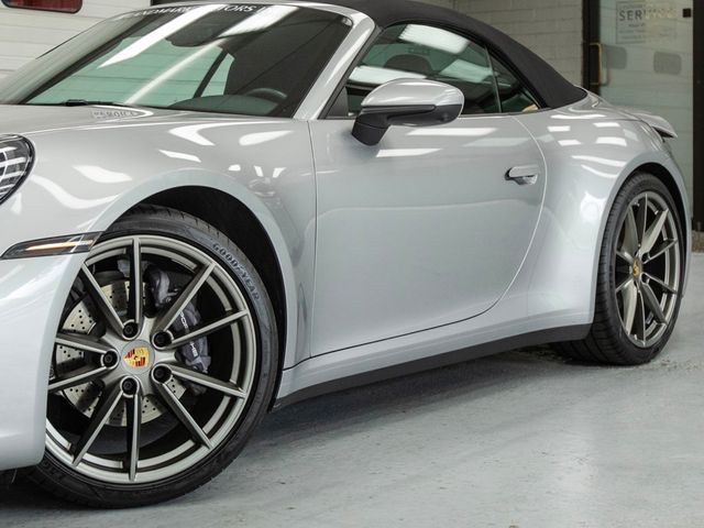 2021 Porsche 911 Carrera Cabriolet - 23035056 - 12