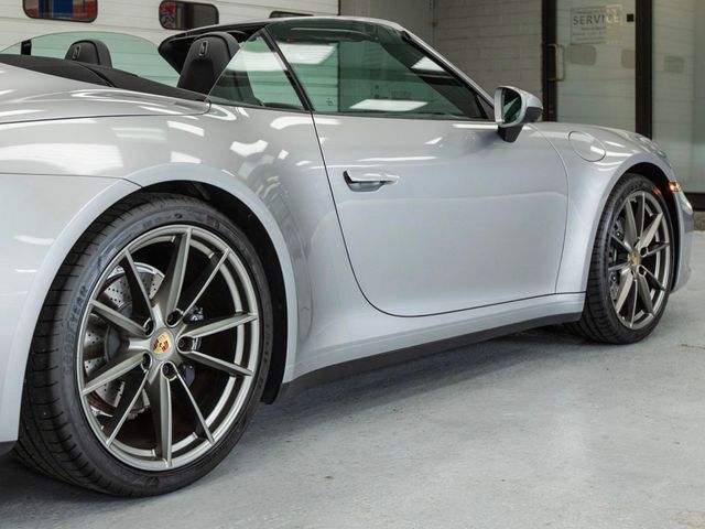 2021 Porsche 911 Carrera Cabriolet - 23035056 - 35