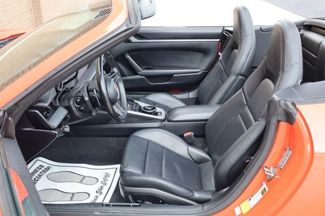 2021 Porsche 911 Carrera Cabriolet - 22968545 - 23