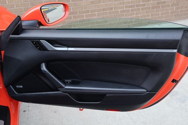 2021 Porsche 911 Carrera Cabriolet - 22968545 - 25