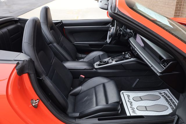 2021 Porsche 911 Carrera Cabriolet - 22968545 - 26