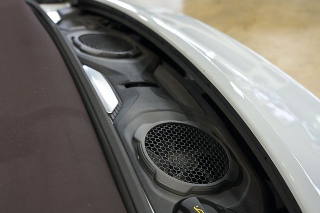 2021 Porsche 911 Carrera Cabriolet - 23093830 - 26