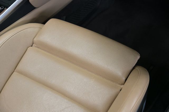2021 Porsche 911 Carrera Cabriolet - 23093830 - 32