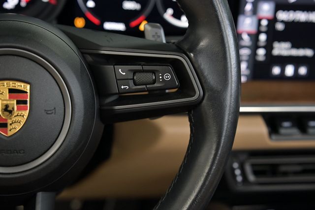 2021 Porsche 911 Carrera Cabriolet - 23093830 - 39