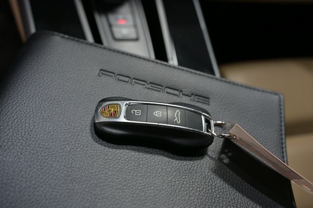 2021 Porsche 911 Carrera Cabriolet - 23093830 - 54