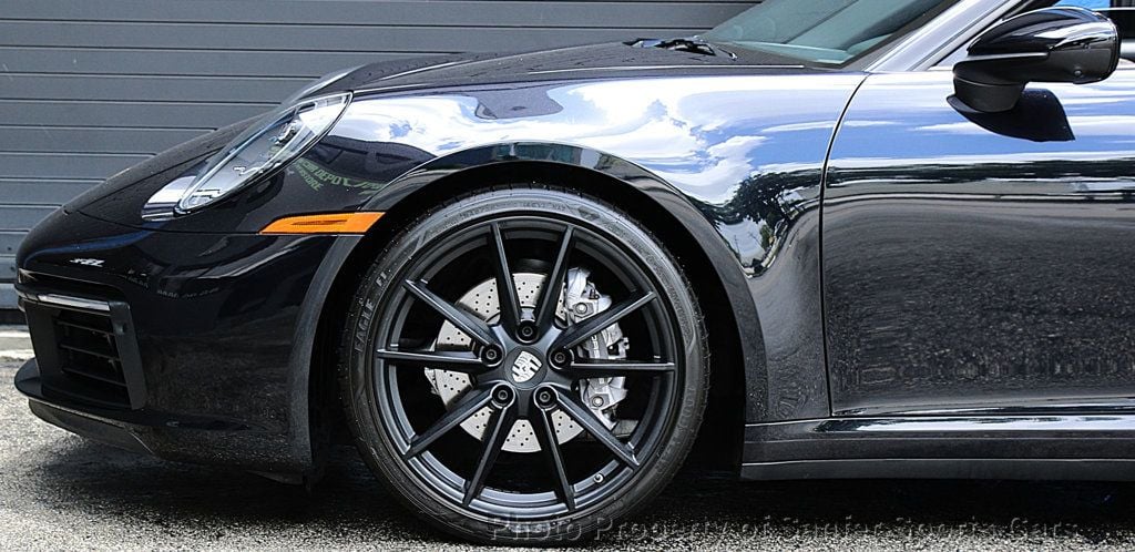 2021 Porsche 911 Carrera Cabriolet - 23031119 - 16