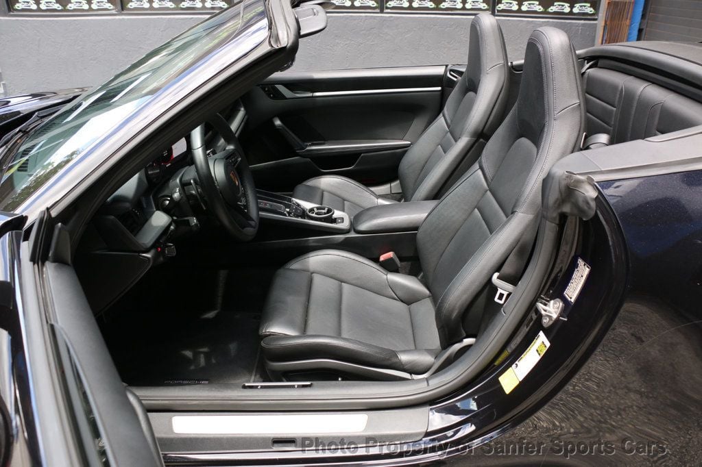 2021 Porsche 911 Carrera Cabriolet - 23031119 - 24