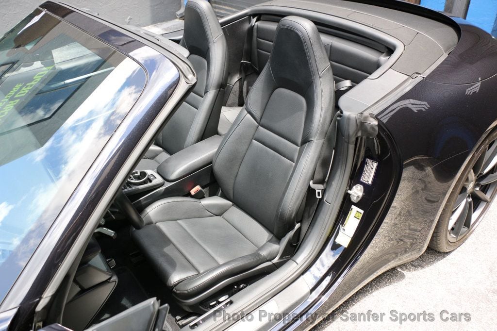 2021 Porsche 911 Carrera Cabriolet - 23031119 - 25