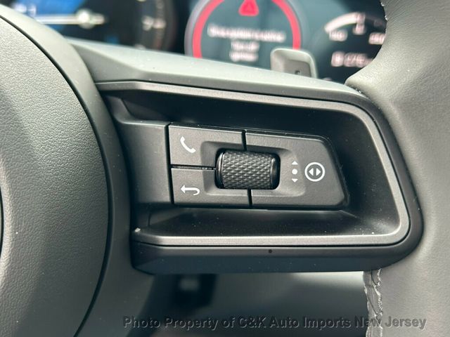 2021 Porsche 911 Carrera Coupe - 23007481 - 44