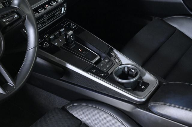 2021 Porsche 911 Carrera S - 22992429 - 16