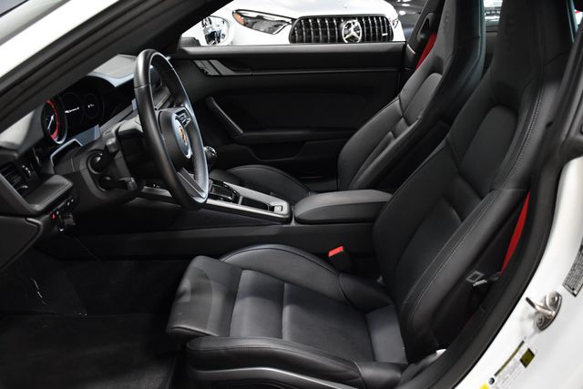 2021 Porsche 911 Carrera S Coupe - 23035638 - 20
