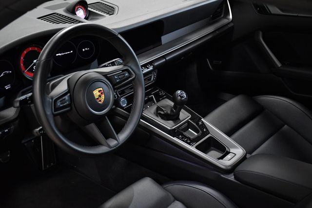 2021 Porsche 911 Carrera S Coupe - 23035638 - 21