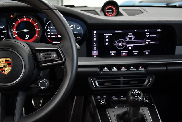 2021 Porsche 911 Carrera S Coupe - 23035638 - 44