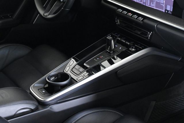 2021 Porsche 911 Turbo S - 22914248 - 26