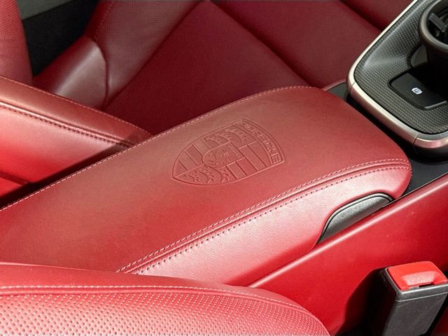 2021 Porsche 911 Turbo S - 23045021 - 24