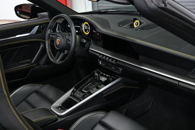 2021 Porsche 911 Turbo S Cabriolet - 22974289 - 39