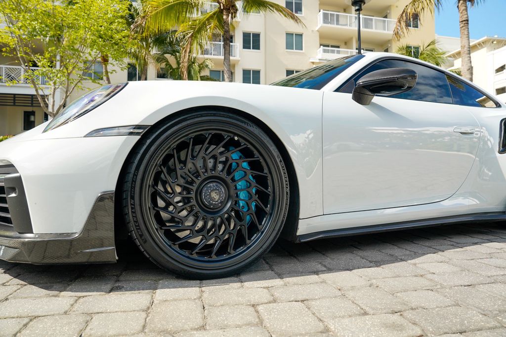 2021 Porsche 911 Turbo S Coupe - 23018169 - 11