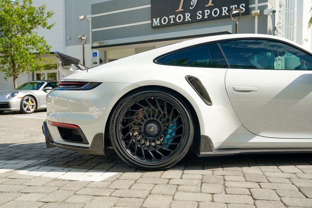 2021 Porsche 911 Turbo S Coupe - 23018169 - 30