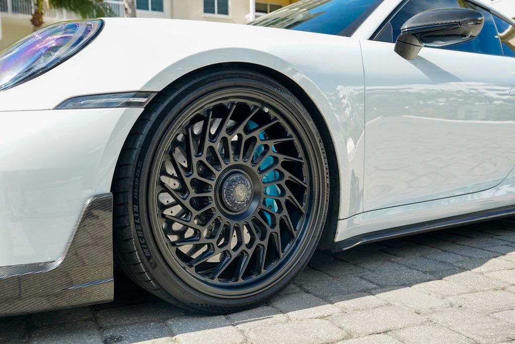 2021 Porsche 911 Turbo S Coupe - 23018169 - 44