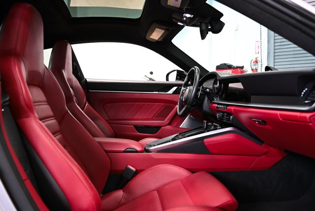 2021 Porsche 911 Turbo S Coupe - 22964833 - 33