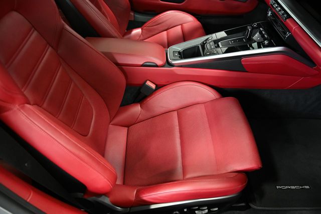 2021 Porsche 911 Turbo S Coupe - 22964833 - 35