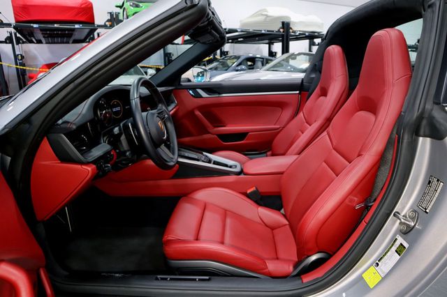 2021 Porsche 911 TARGA 4S GT SILVER...5,795 Miles...TARGA 4S  - 22484082 - 23