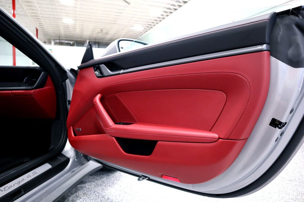 2021 Porsche 911 TARGA 4S GT SILVER...5,795 Miles...TARGA 4S  - 22484082 - 32