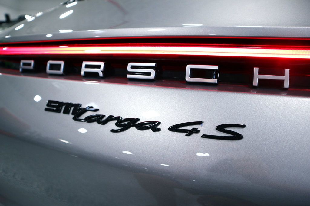 2021 Porsche 911 Targa 4S photo 14