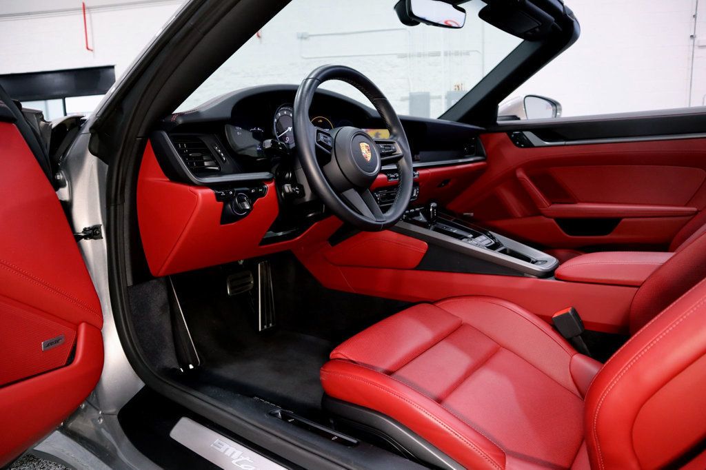 2021 Porsche 911 Targa 4S photo 28