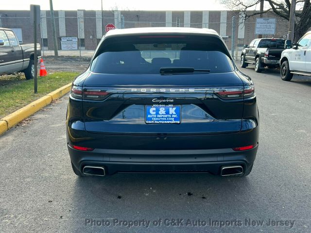 2021 Porsche Cayenne  - 22954468 - 11