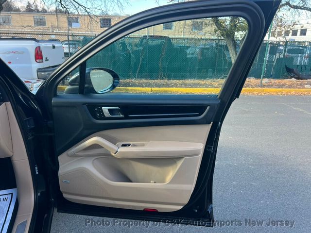 2021 Porsche Cayenne  - 22954468 - 34