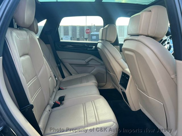 2021 Porsche Cayenne  - 22954468 - 39