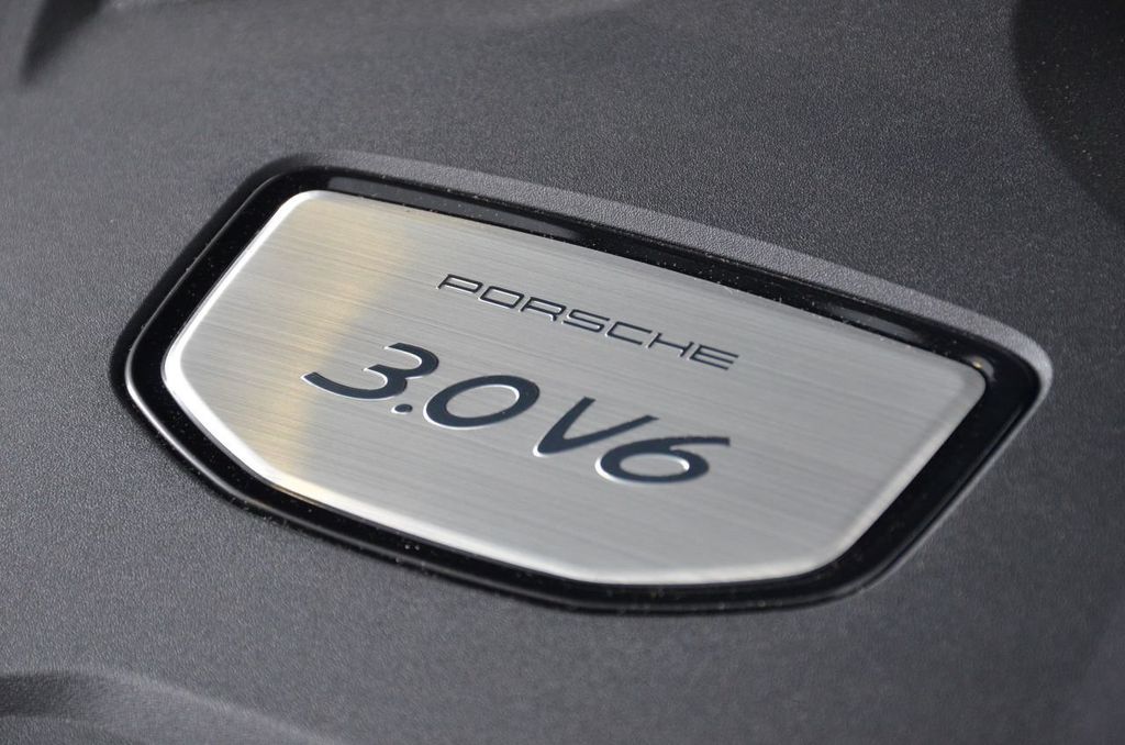 2021 Porsche Cayenne AWD - 20839804 - 13