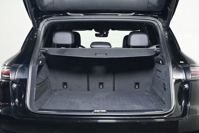 2021 Porsche Cayenne AWD - 23035232 - 24